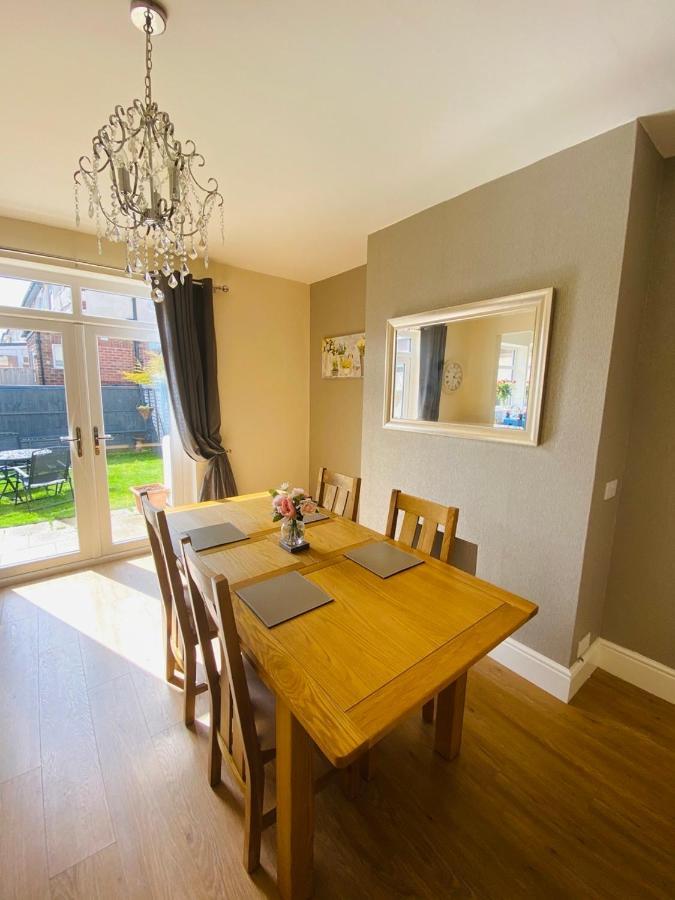 Вилла Acacia Breezes - Delightful Scarborough Semi Экстерьер фото