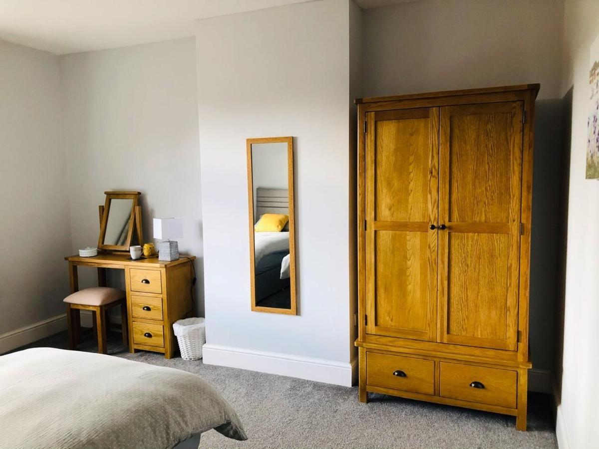 Вилла Acacia Breezes - Delightful Scarborough Semi Экстерьер фото