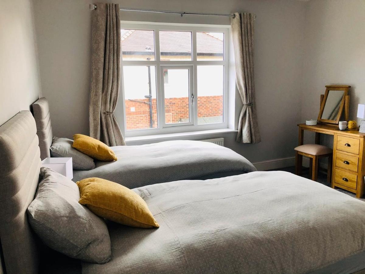 Вилла Acacia Breezes - Delightful Scarborough Semi Экстерьер фото