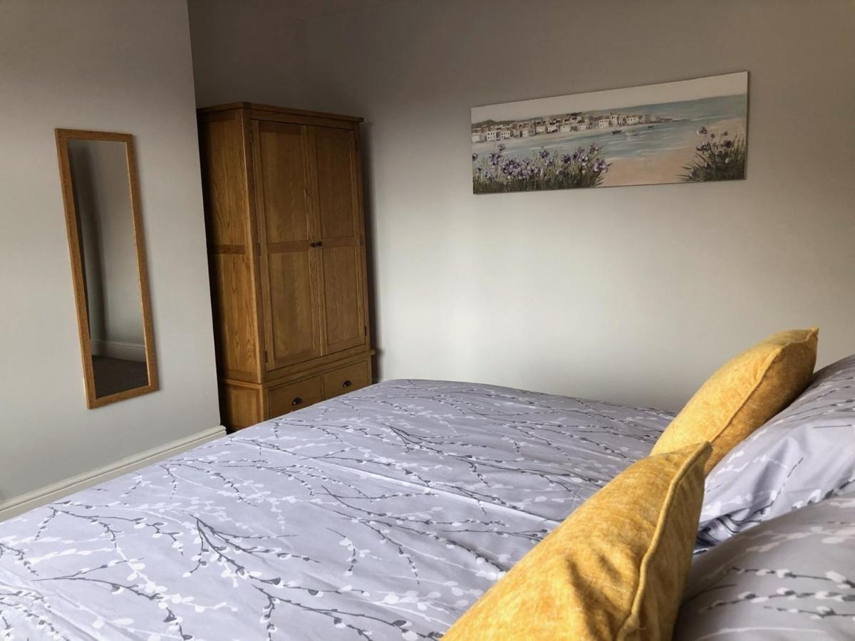 Вилла Acacia Breezes - Delightful Scarborough Semi Экстерьер фото